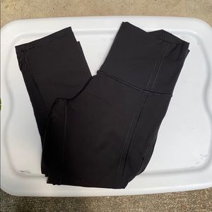 Lululemon Capri yoga pants